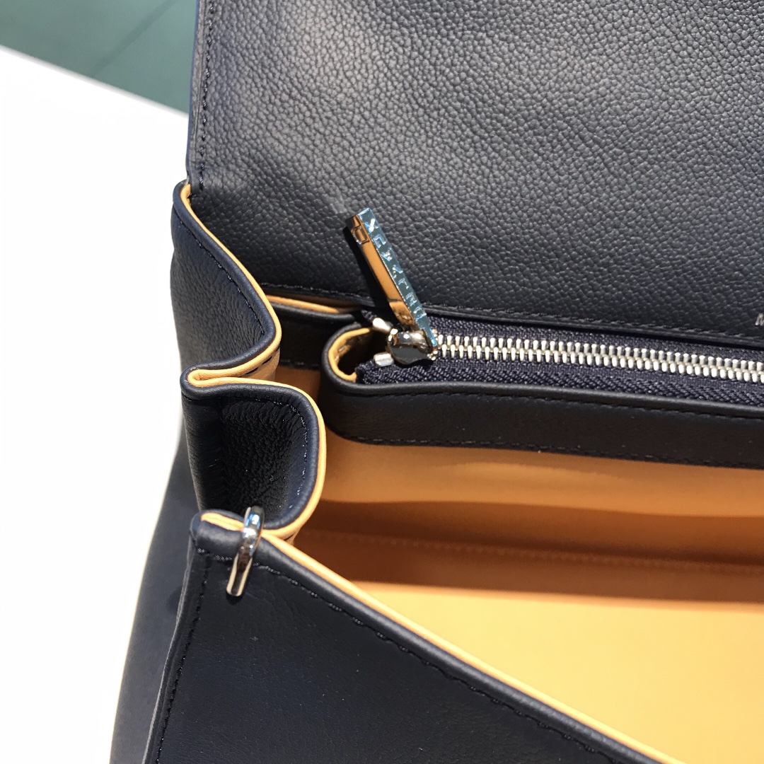 델보 브리앙 MM 토고백 미니